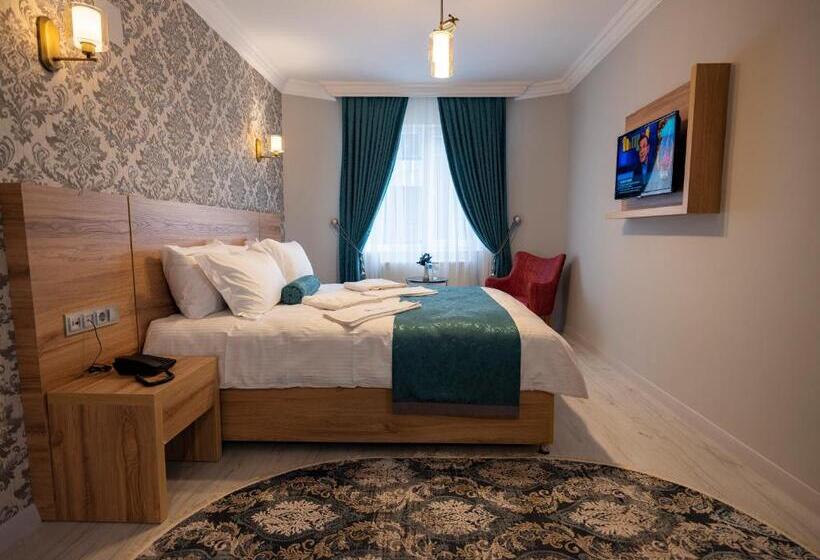 Номер Deluxe, Acar