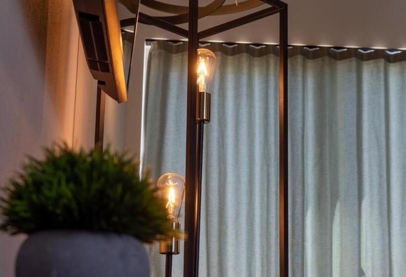 디럭스 룸, Luttes Loft Boutique
