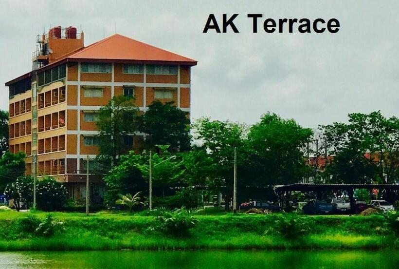 اتاق استاندارد, A.k.terrace