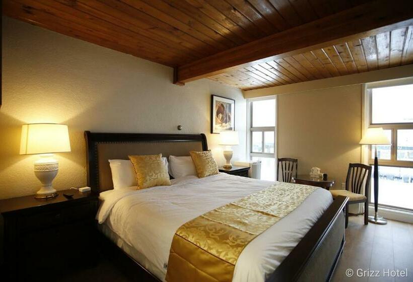 Quarto Estandar Primeiro Andar, Grizz
