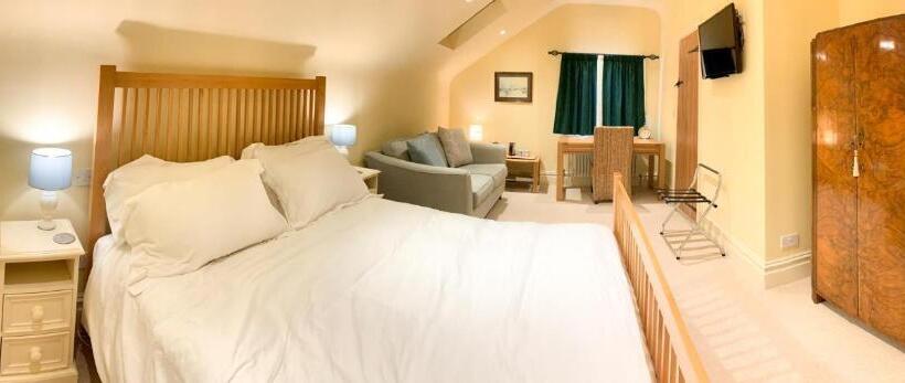 اتاق لوکس, Hollies Farm B&b