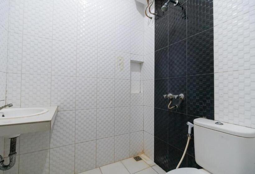 Номер Стандарт, Reddoorz Near Universitas Esa Unggul Bekasi Harapan Indah