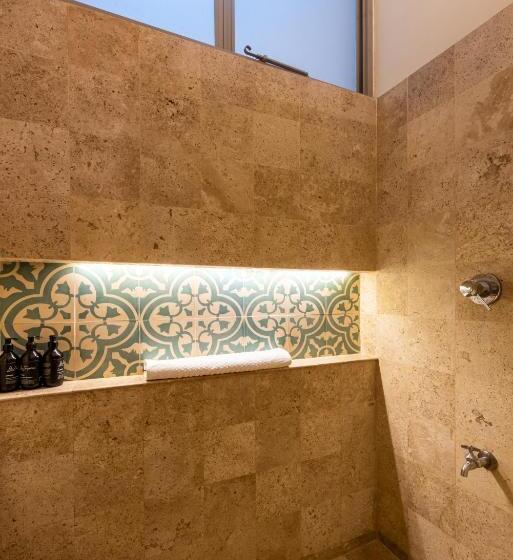 اتاق سوپریور با تخت بزرگ, Villa Orquidea Boutique