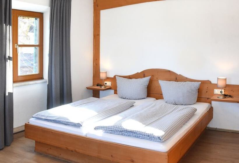 Номер Basic, Alps Hostel