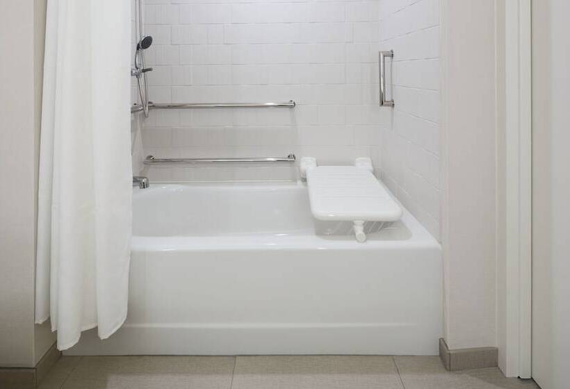 Номер Стандарт 2 Двуспальные Кровати, Sheraton Hartford Hotel At Bradley Airport