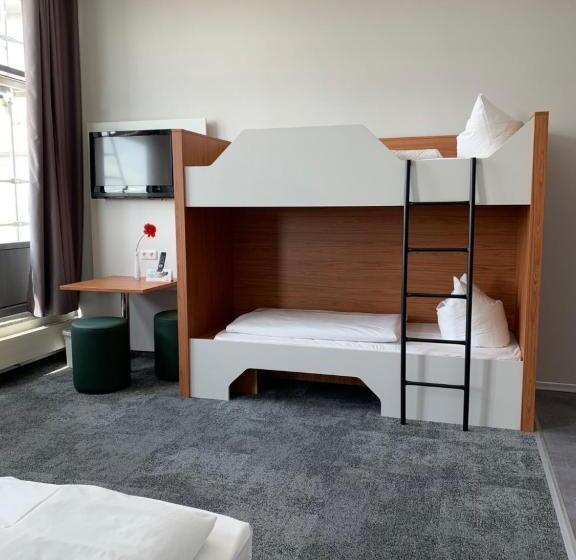 Четырехместный Номер Стандарт, Auszeit Das Hotel Schweitenkirchen