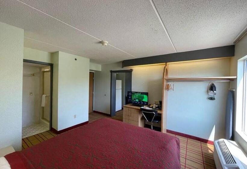 اتاق استاندارد با تخت دو نفره بزرگ, Airport Lodging Pittsburgh Airport