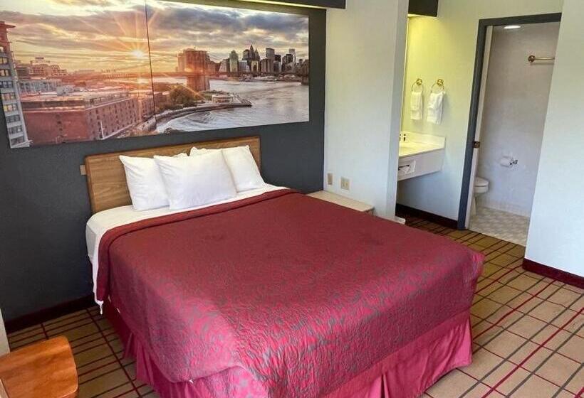 اتاق استاندارد با تخت دو نفره بزرگ, Airport Lodging Pittsburgh Airport