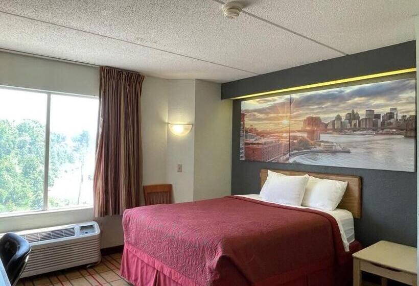 اتاق استاندارد با تخت دو نفره بزرگ, Airport Lodging Pittsburgh Airport