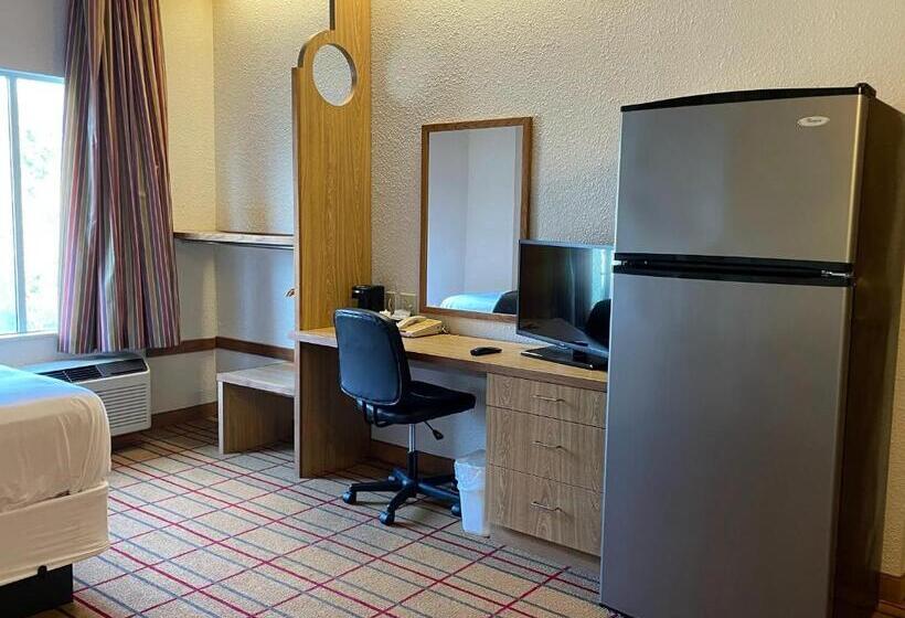 اتاق استاندارد با آشپزخانه, Airport Lodging Pittsburgh Airport