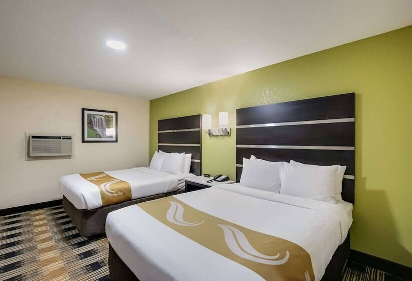 Люкс с гидромассажем, Quality Inn & Suites Mt Chalet