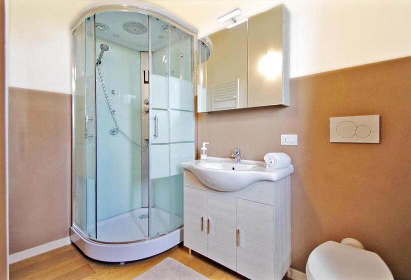 Pokój Deluxe Trzyosobowy, Agriturismo Vecio Portico