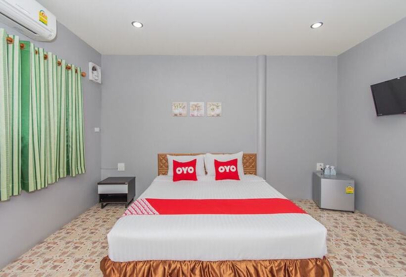Номер Superior, Oyo At Night Pranburi