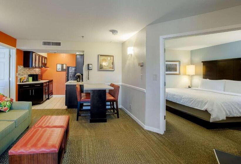 סוויטת 2 חדרי שינה, Sonesta Es Suites Orlando  Lake Buena Vista