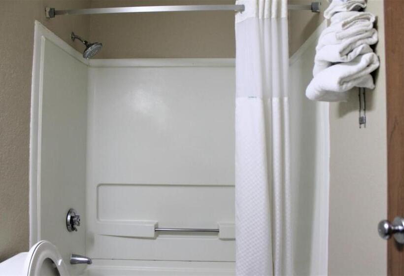 Стандартный Номер Кровать Кинг, Super 8 By Wyndham Greensboro/coliseum/conv