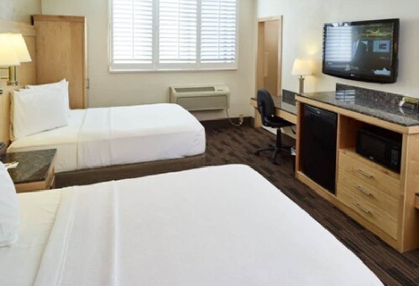 Номер Deluxe, Livinn Hotel St Paul East / Maplewood