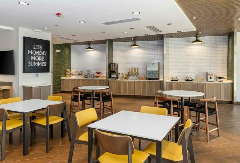 スタンダードルーム, Fairfield Inn & Suites Morganton Historic Downtown