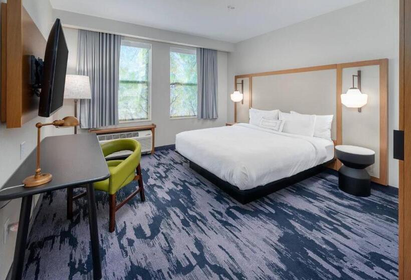 스탠다드 룸 킹사이즈 침대, Fairfield Inn & Suites Morganton Historic Downtown