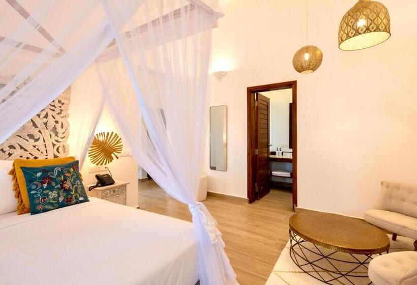 اتاق لوکس با چشم‌انداز دریا, Amani Boutique Hotel   Small Luxury Hotels Of The World