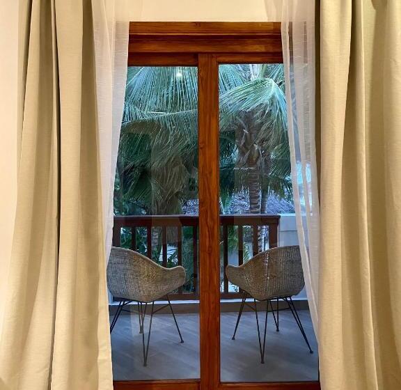 اتاق لوکس با چشم‌انداز دریا, Amani Boutique Hotel   Small Luxury Hotels Of The World