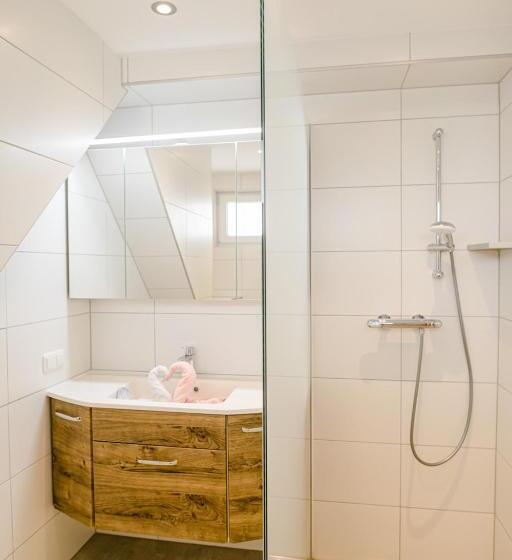 اتاق استاندارد, Gästezimmer Steiner