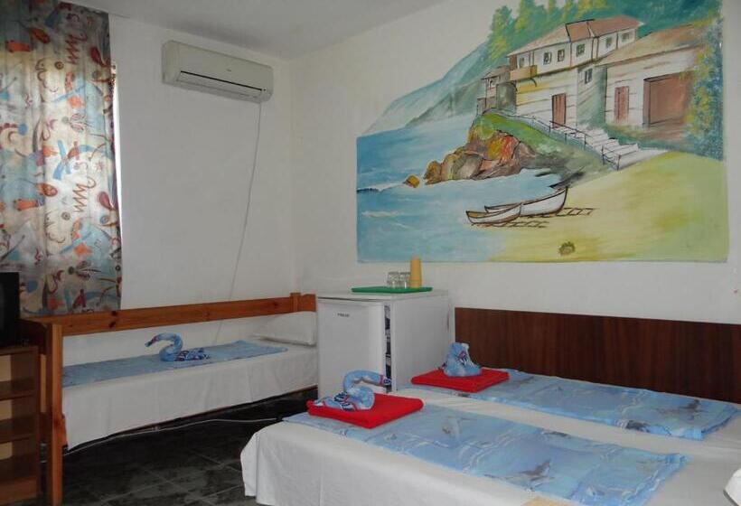 Четырехместный Номер Стандарт, Guest House Rusalka