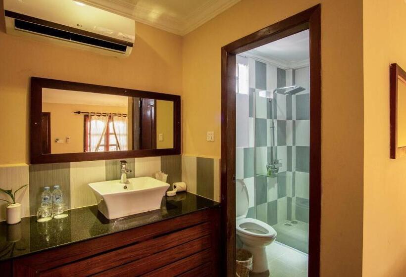 带阳台的豪华间, River Retreat Boutique