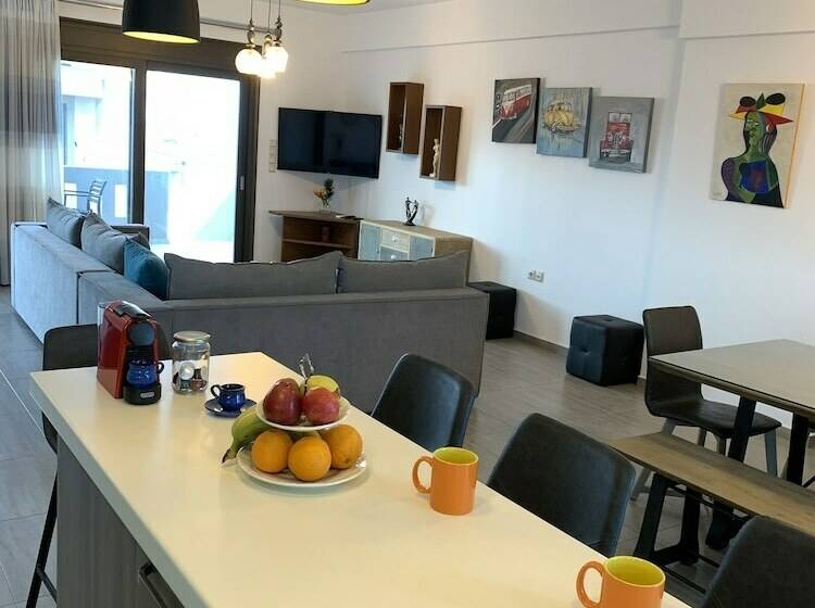 Дом 3 Спальни, Angela S Sea View 3 Bd House