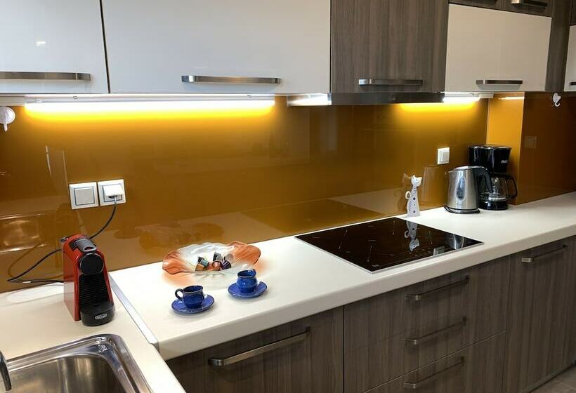 Дом 3 Спальни, Angela S Sea View 3 Bd House