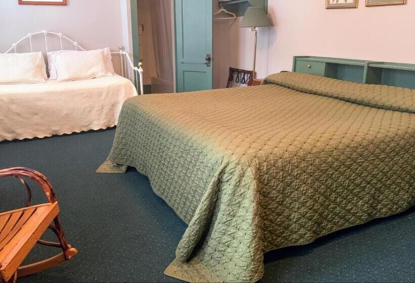 Семейный Номер, Gordon Beach Inn