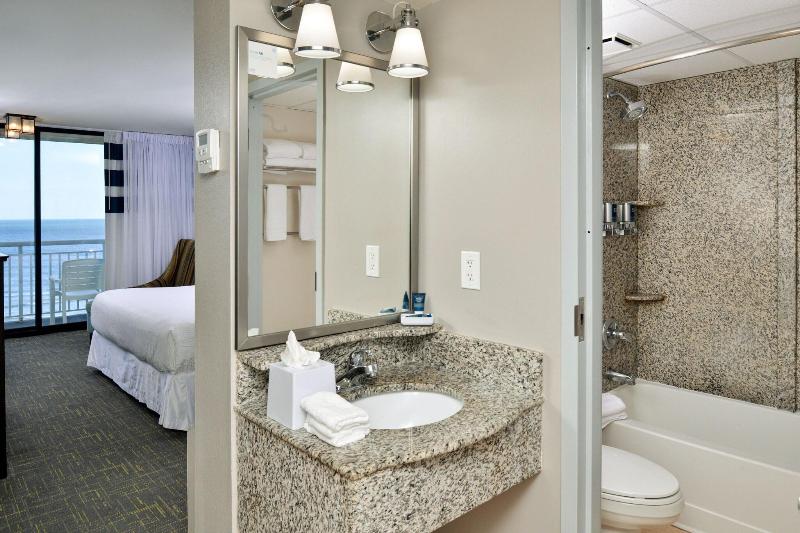 اتاق استاندارد با تخت بزرگ, Four Points By Sheraton Virginia Beach Oceanfront