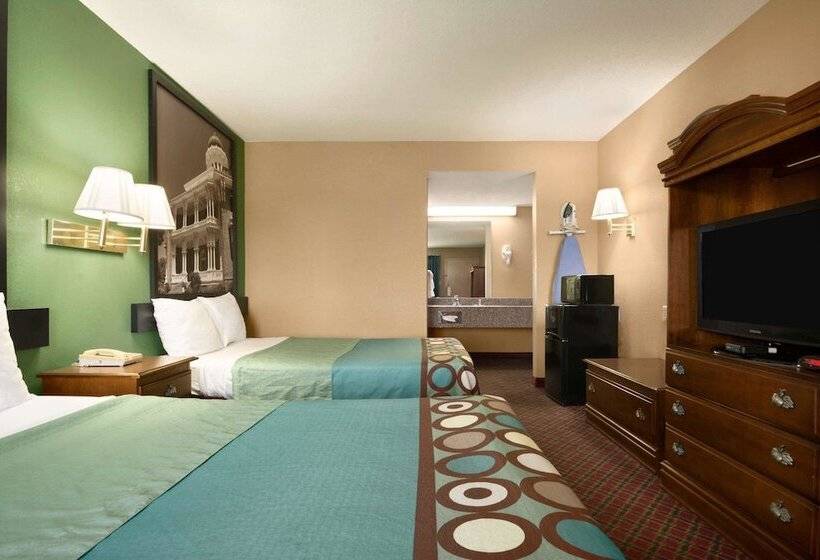 Номер Стандарт 2 Двуспальные Кровати, Super 8 By Wyndham Hattiesburg North