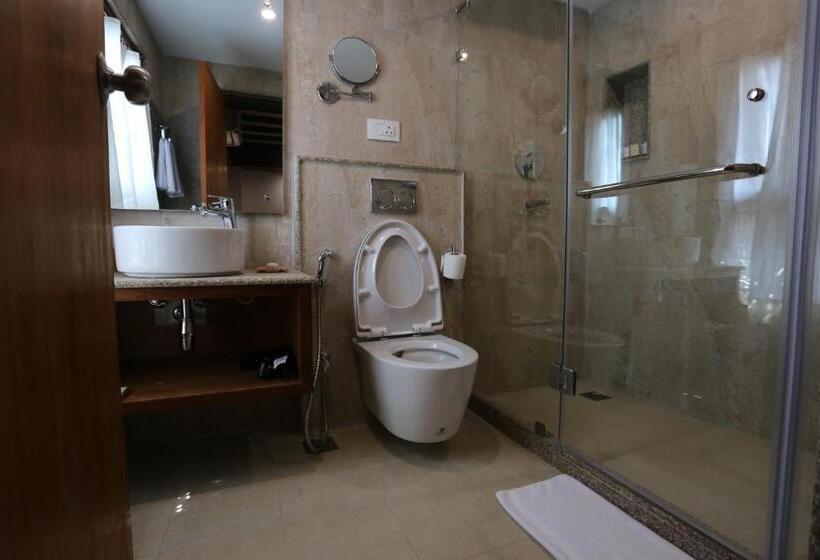 اتاق لوکس, Pahan Chhen   Boutique