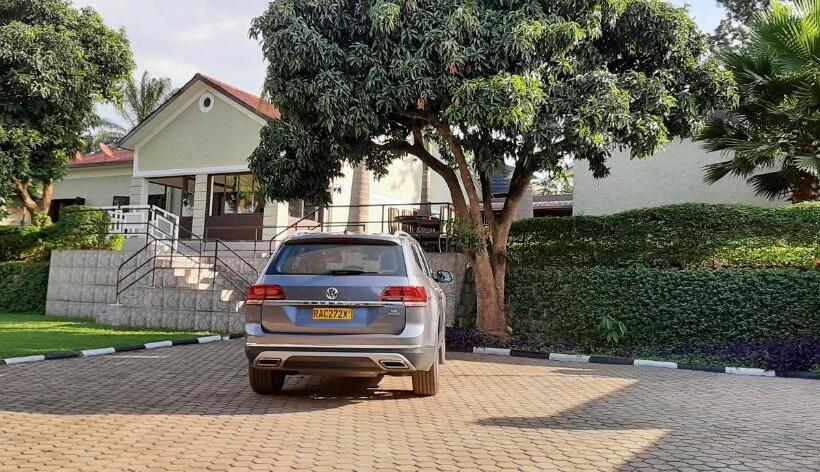 اتاق لوکس, Airport Hill Guest House