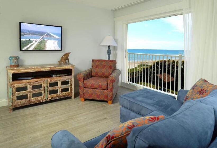 스위트 킹사이즈 침대, Tuckaway Shores Resort