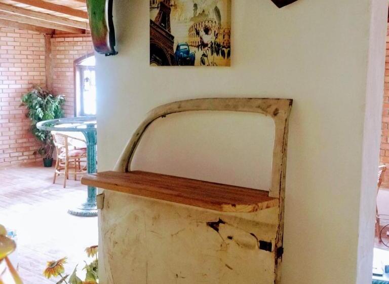 اتاق لوکس سه تخته, Space 4 U   Hotel Boutique Temático   Aeroporto