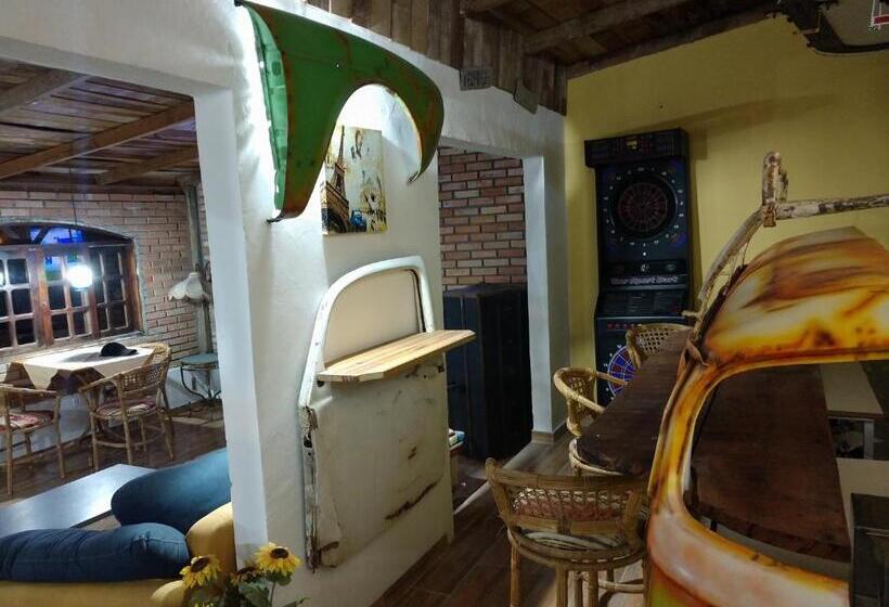 اتاق لوکس سه تخته, Space 4 U   Hotel Boutique Temático   Aeroporto