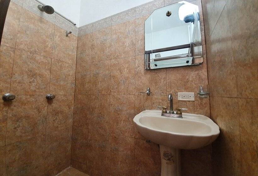Quarto Estandar, Colonos Los Cabos