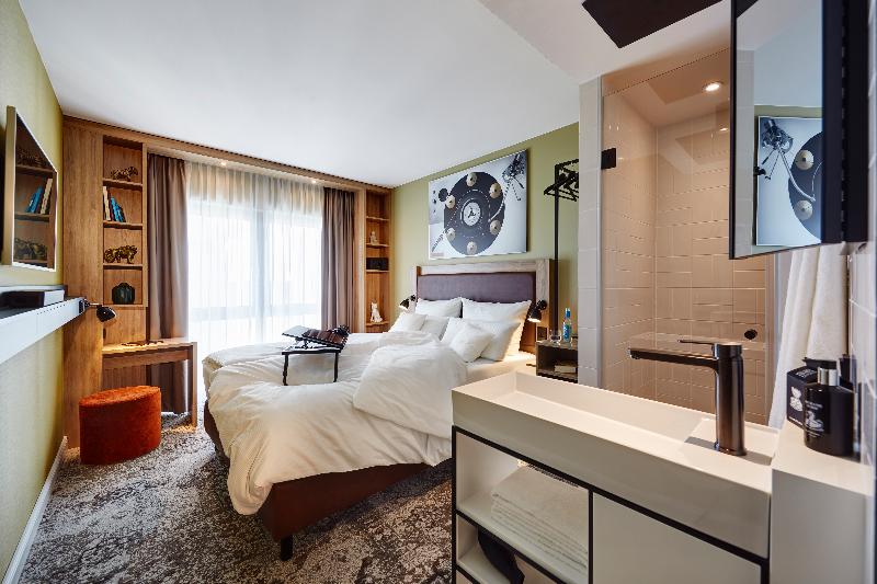 Номер Стандарт, Me And All Hotel Hanover, By Hyatt
