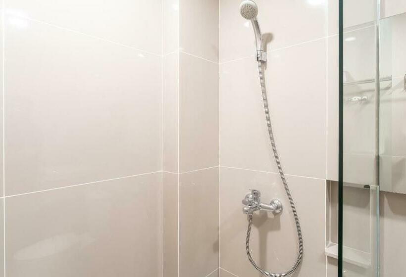 Номер Deluxe, Oyo 3159 Festive Inn
