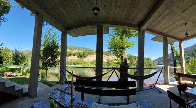 آپارتمان 3 خوابه, Prenoćište Na Drini Foča