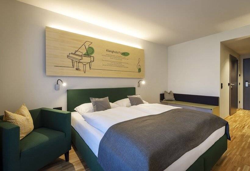 Номер Стандарт Трехместный, Jufa Hotel Laterns   Klangholzhus