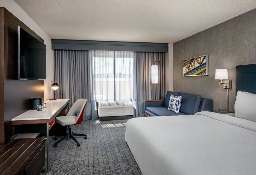 Номер Executive, Courtyard By Marriott Boston Billerica Bedford