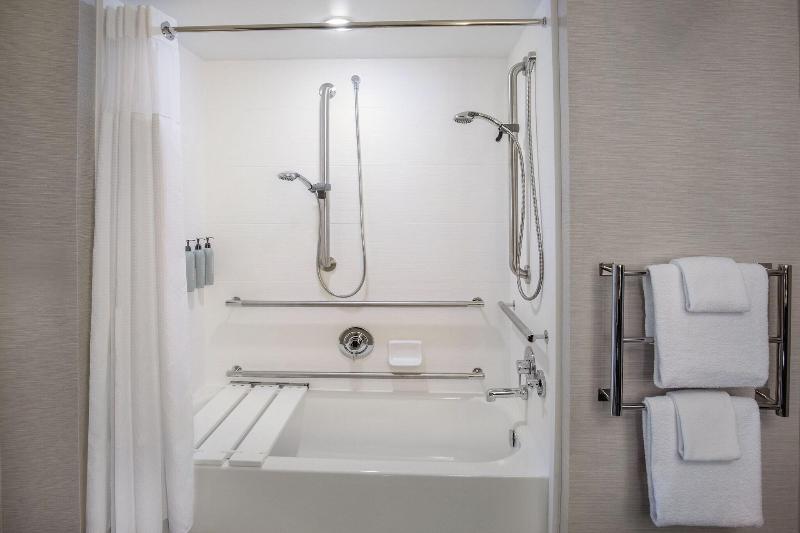 Стандартный Номер Кровать Кинг, Courtyard By Marriott Boston Billerica Bedford