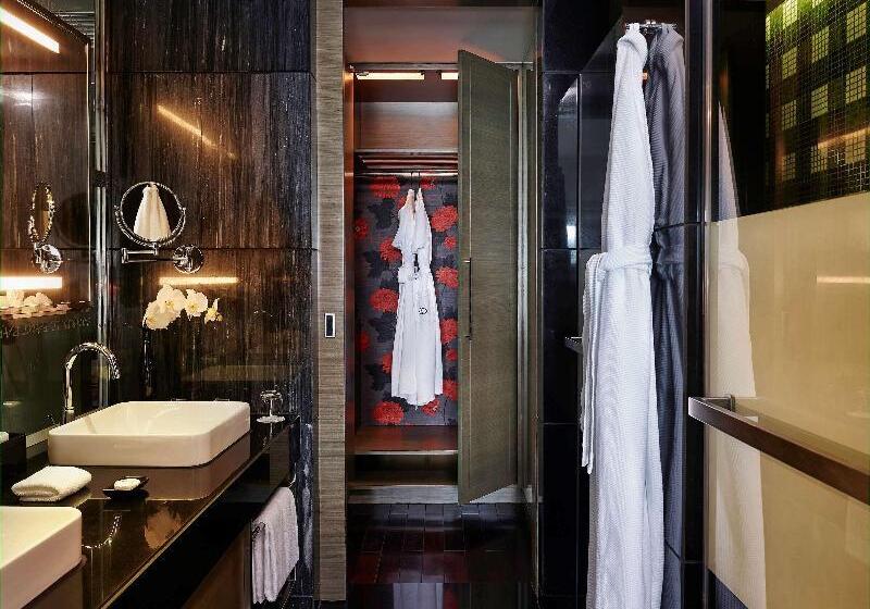 اتاق لوکس با چشم‌انداز شهر, Sofitel Saigon Plaza