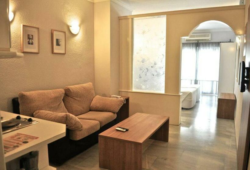 Студио Стандарт Боковой Вид на Море, First Flatotel International