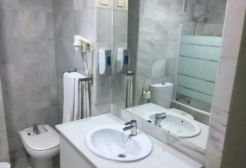 Номер Superior Вид на Море, First Flatotel International