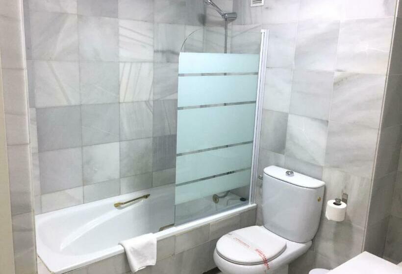 Номер Стандарт, First Flatotel International