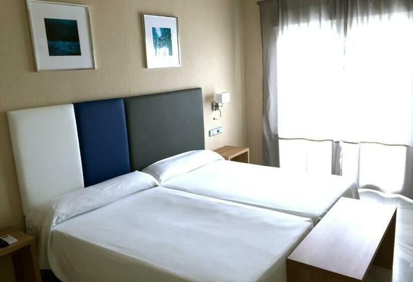 Номер Стандарт, First Flatotel International