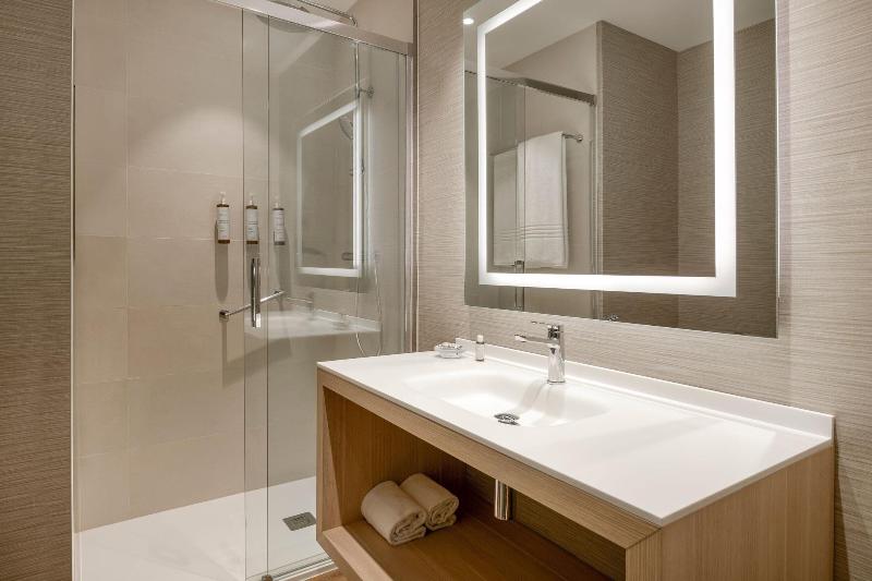 Стандартный Номер Кровать Кинг, Ac Hotel Som By Marriott